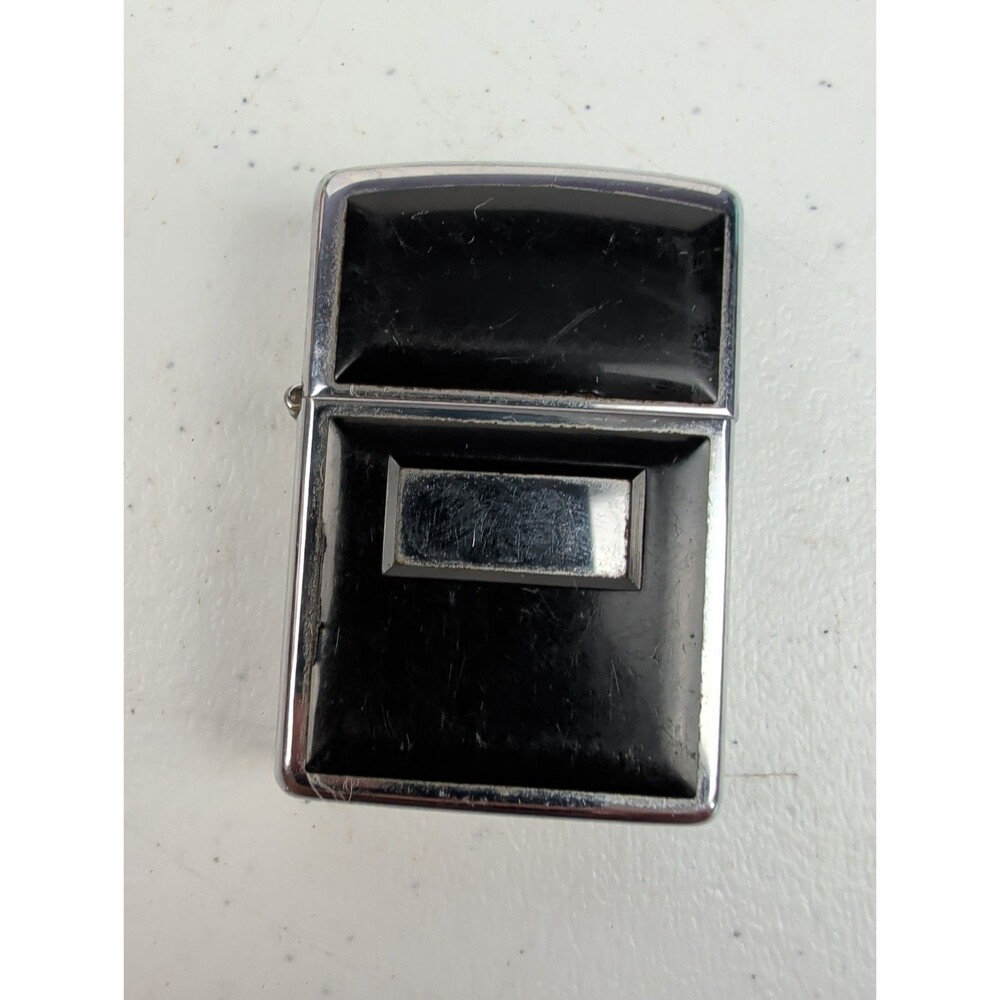 VINTAGE 1981 Black ULTRALITE ZIPPO LIGHTER Engravable
